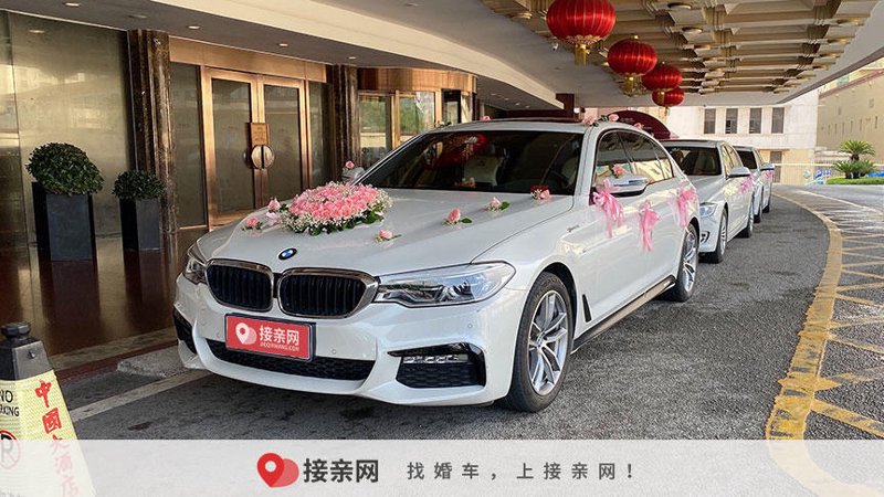 婚庆租车：打造梦幻婚礼的记忆载体